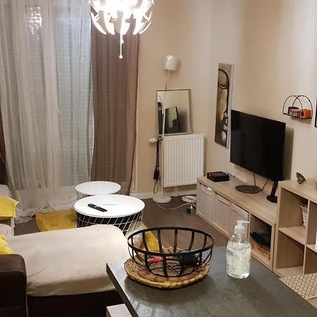 Apparemment Cosy Avec Parking Exterieur Gratuit Apartment Aulnay-sous-Bois Exterior photo